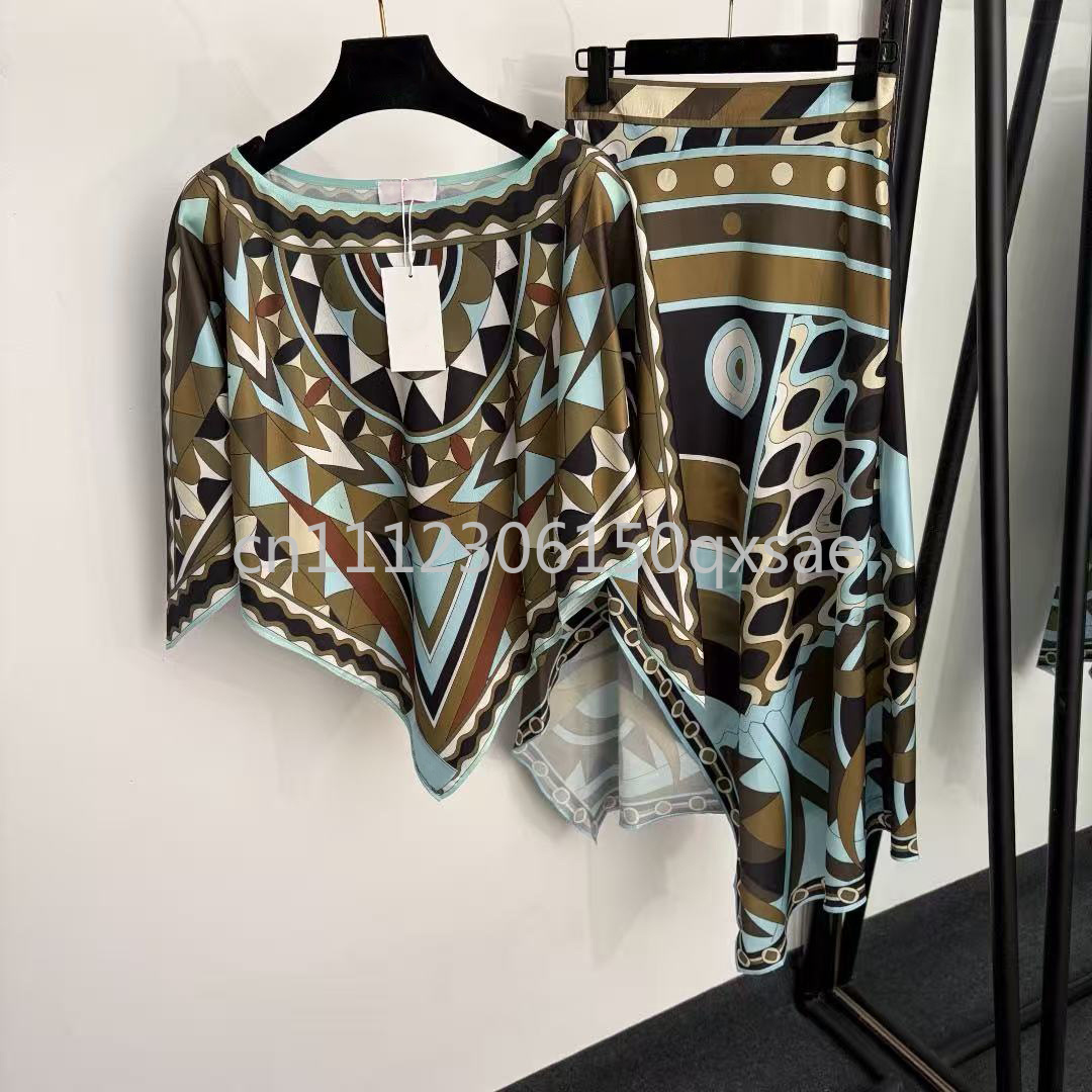 Streetwear Brands - Ensemble de robes-cape noires de luxe
