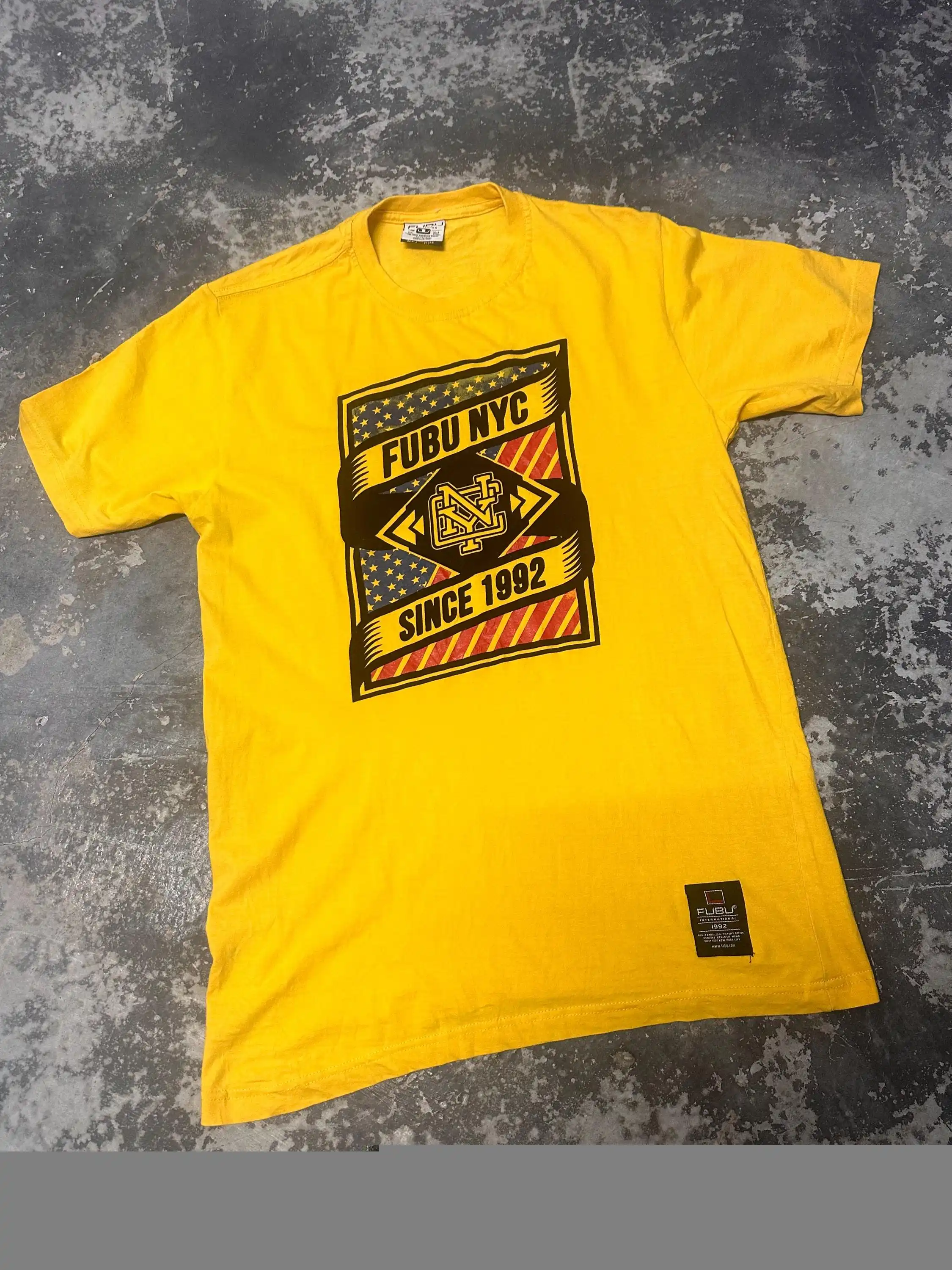 Streetwear Brand New York - T-shirt vintage Fubu New York Streetwear