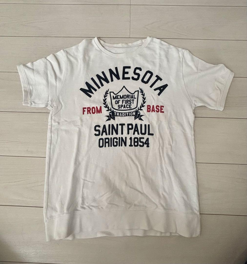 Streetwear Brand Heart - T-shirt HEART rétro style académie, tendance