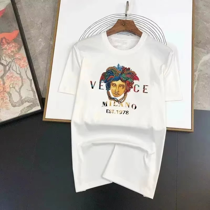 Streetwear Brand Aesthetic - T-shirt en coton blanc classique à